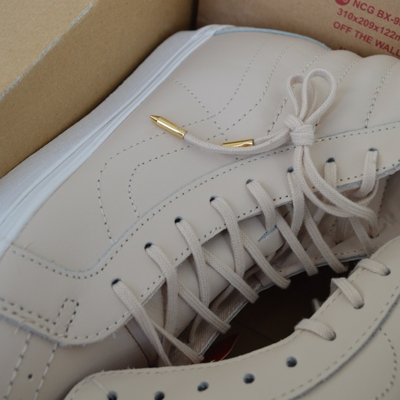 VANS SK8-HI REISSUE DX LEATHER WHISPER PINK SHOES - Picture 7 of 16